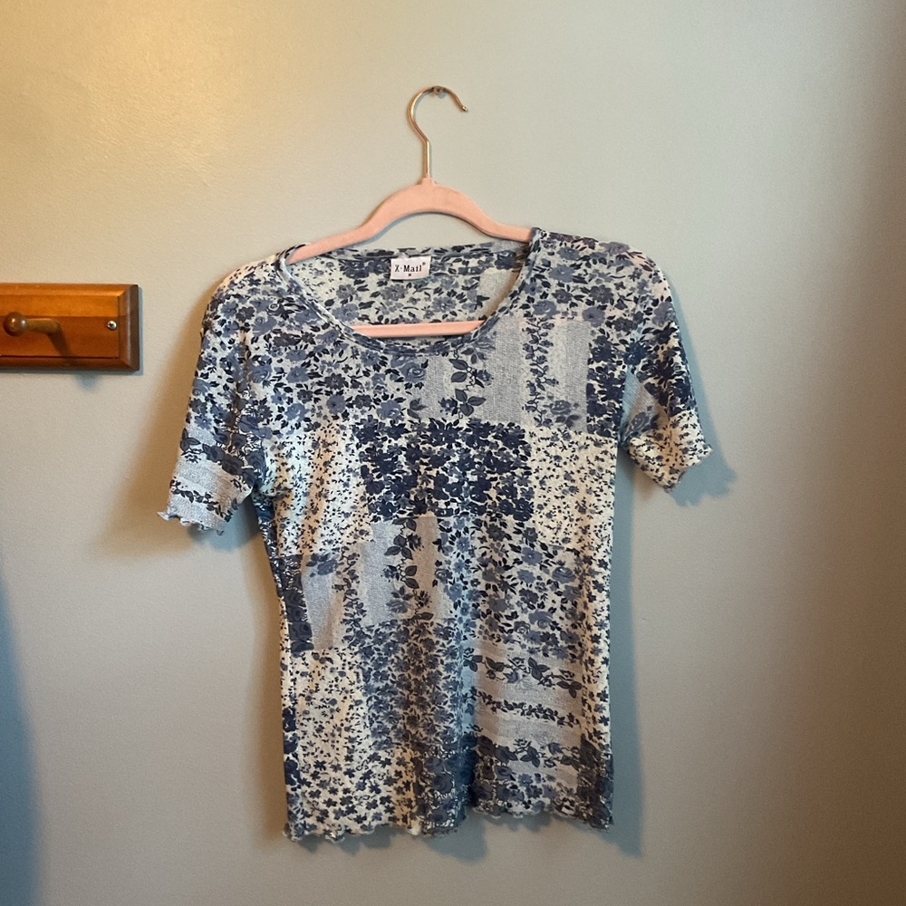 Navy and White Floral Short Sleeve Tee